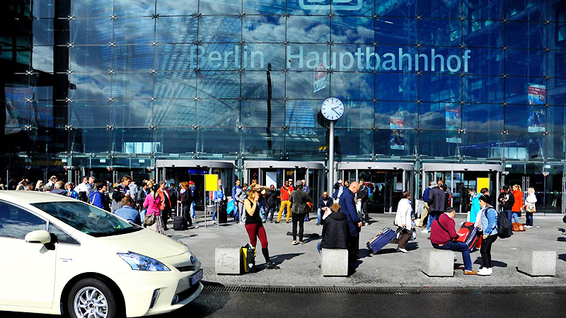 Новости: Центральному вокзалу Берлина исполняется 10 лет