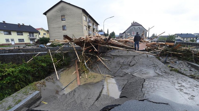 Новости: Новые жертвы наводнения в Германии (фото)
