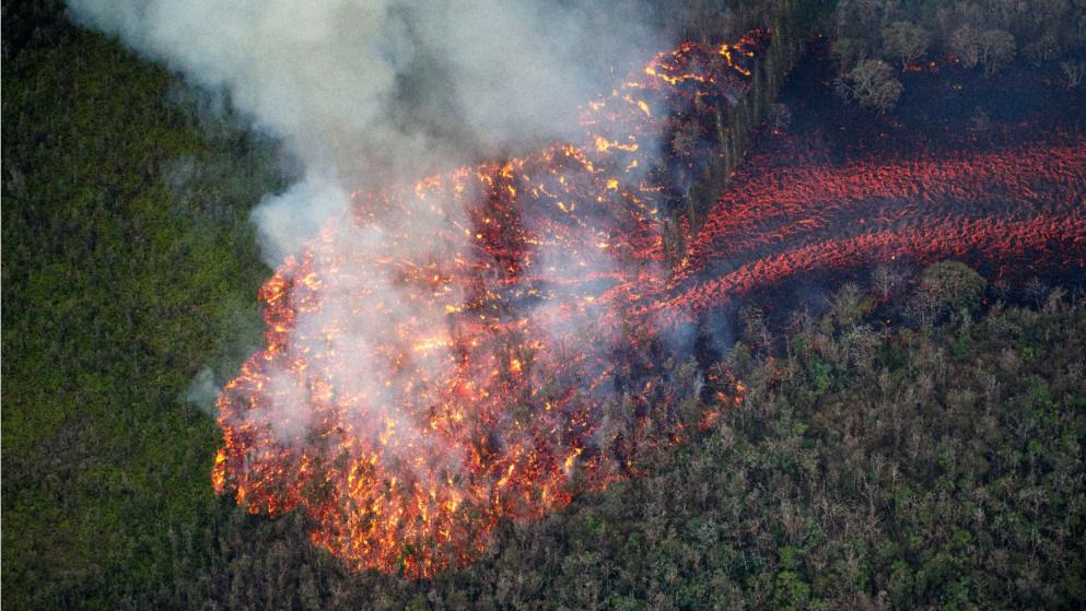 Отовсюду обо всем: Огненная лава на Гавайях распространяется со скоростью 274 метра в час (фото, видео) рис 4