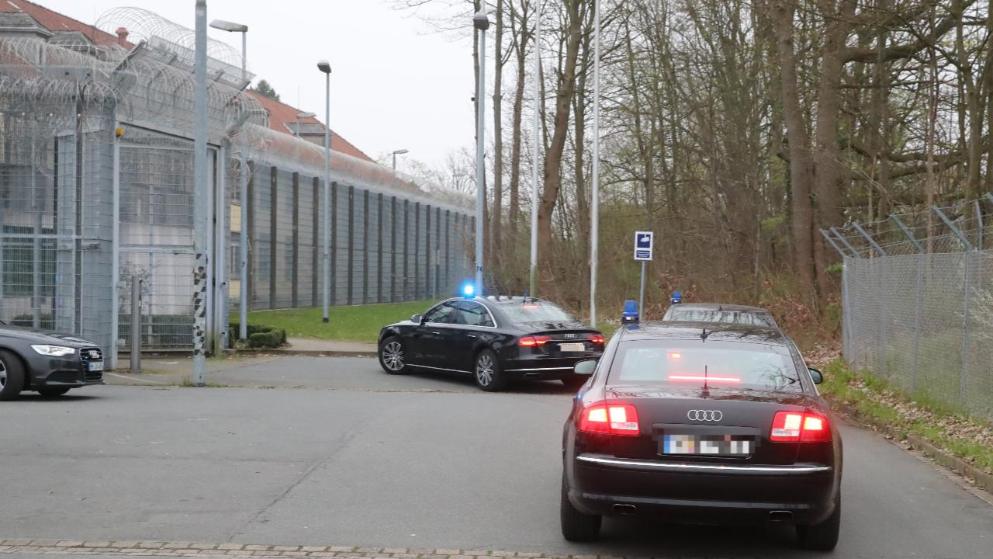 Происшествия: В Нижней Саксонии турок-салафит намеревался убить полицейских рис 2