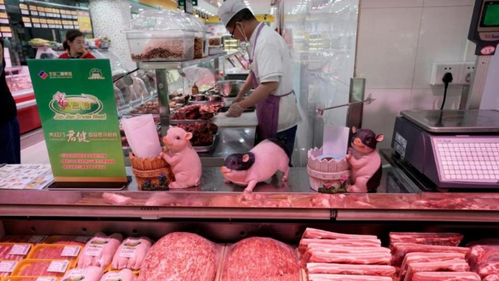 Общество: В Германии может подорожать свинина из-за того, что ее скупает Китай