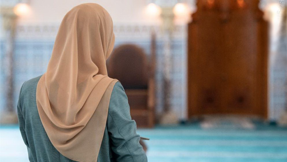 Происшествия: Массовая драка в университете Франкфурта: дискуссия о ношении мусульманского платка зашла в тупик?