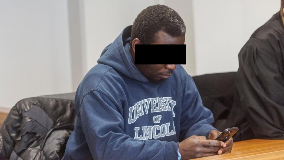 Закон и право: Обещал жениться: африканец знакомился в интернете с одинокими немками и выманивал у них деньги