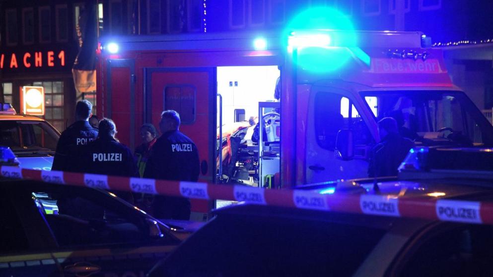 Происшествия: В Гельзенкирхене мужчина напал с ножом на полицейских со словами «Аллаху Акбар»