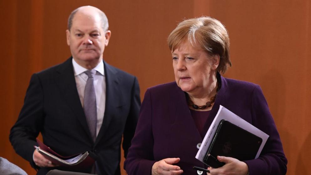 Политика: Немецкие политики не хотят отказываться от своих зарплат, как это сделали австрийцы