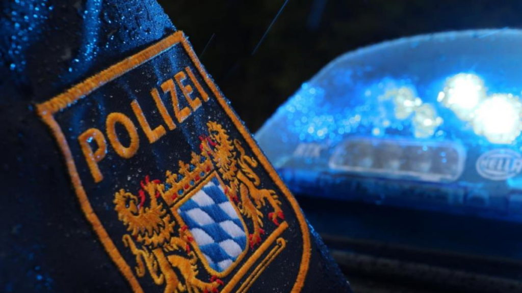 Происшествия: Покушение на убийство посреди улицы: в Баден-Вюртемберге неизвестный напал на пешехода