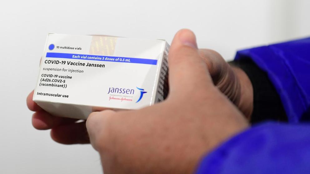 Зеленый свет для вакцины Johnson & Johnson: несмотря на побочные эффекты, EMA дало разрешение